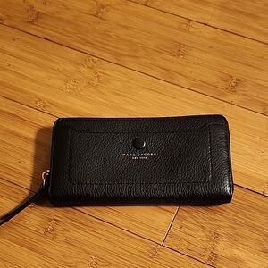 Marc Jacobs Black Textured Wallet